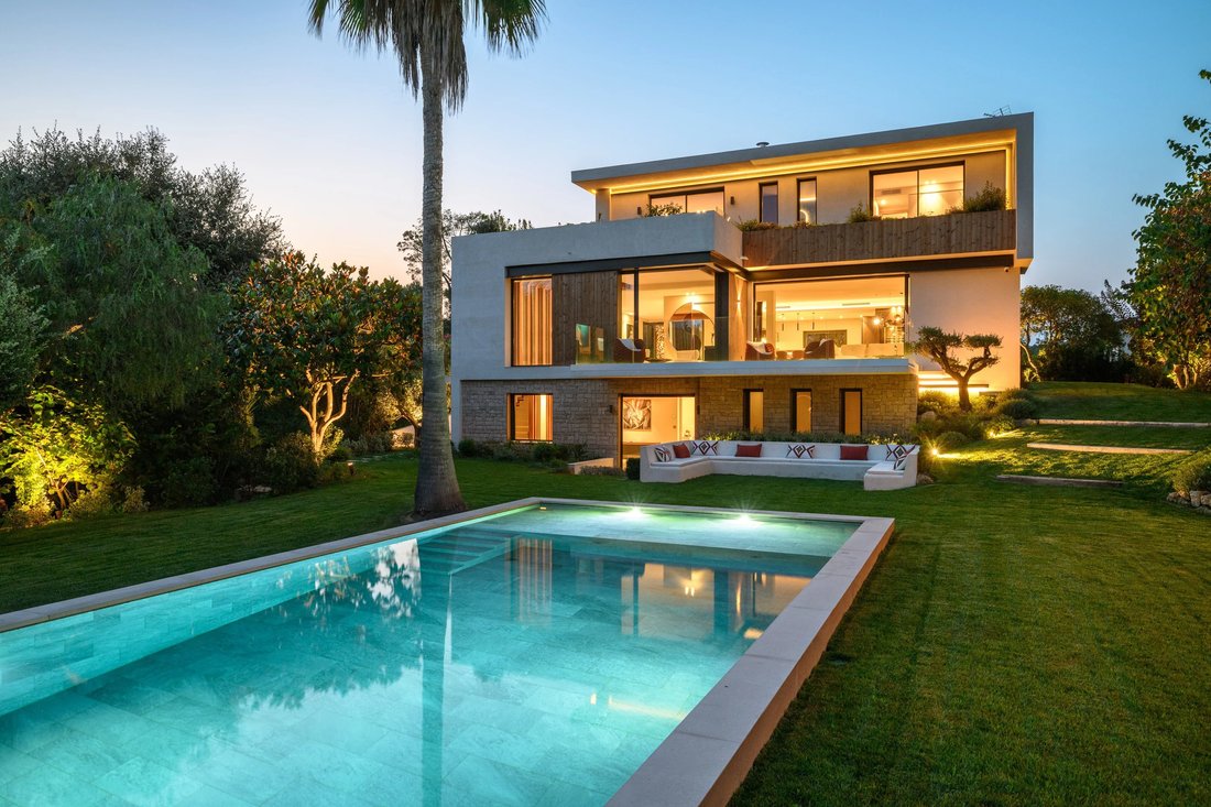 Villa in Mougins, Provence-Alpes-Côte d'Azur, France 1 - 18501053