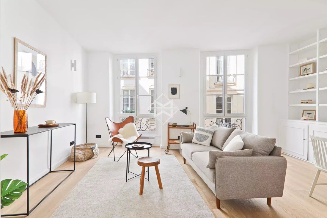 Apartment in Saint Germain des Prés, Paris 6e Arrondissement, Paris 2 - 15098233