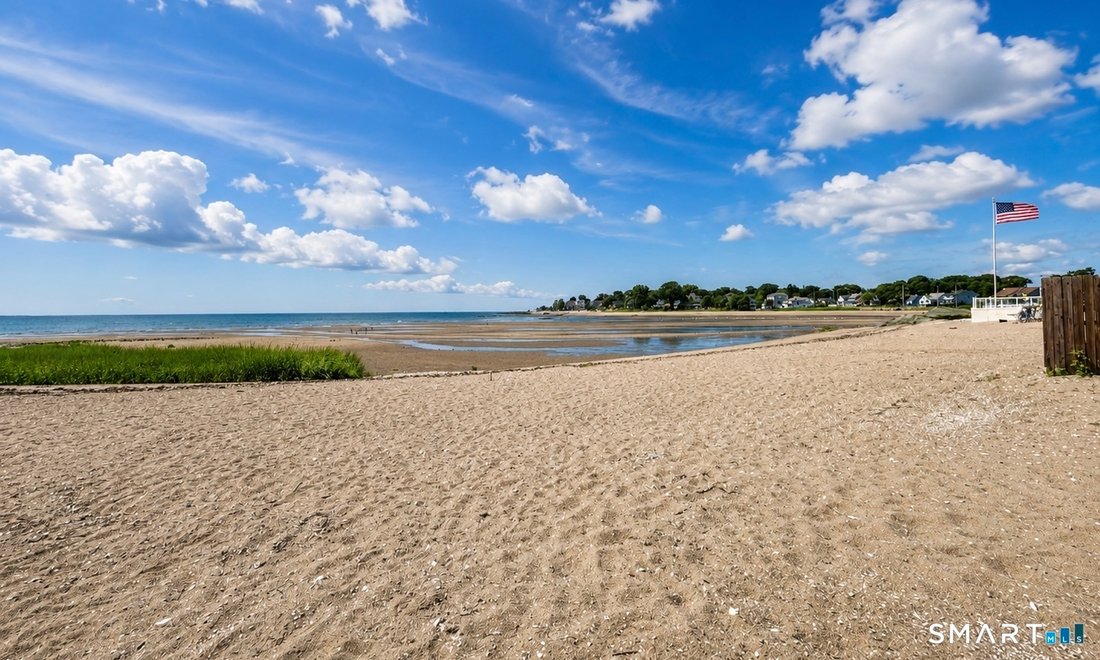 House in West Haven, Connecticut, United States 1 - 18499544