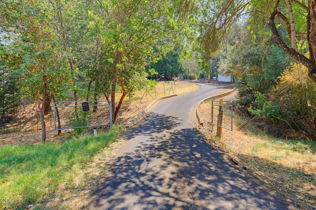 House in Applegate, Oregon, United States 3 - 18505027