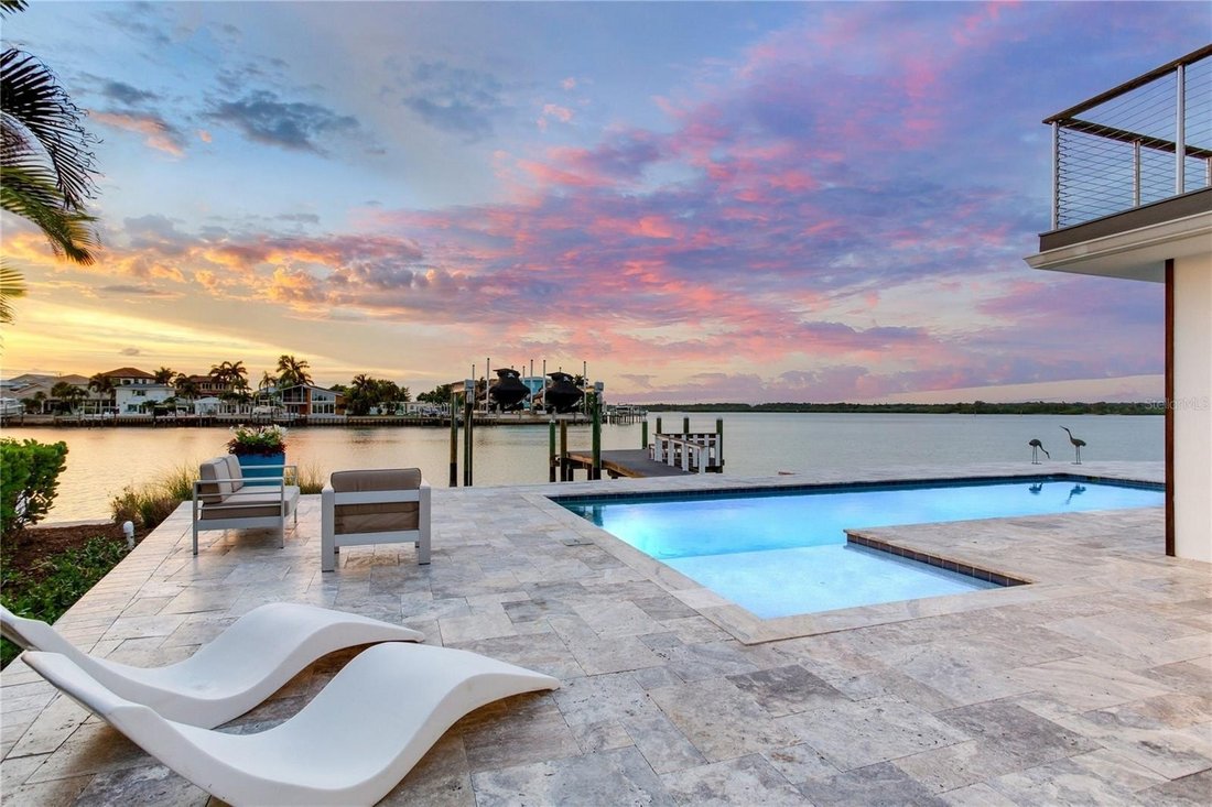 House in Madeira Beach, Florida, United States 1 - 18504836