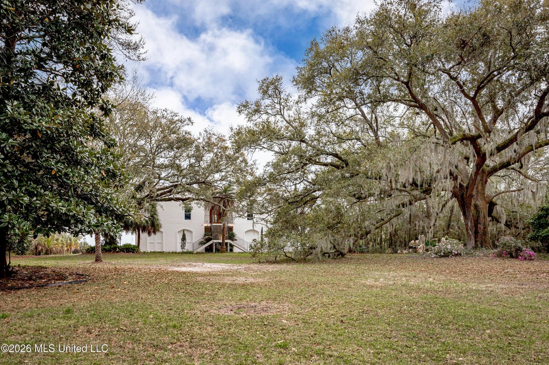 House in Ocean Springs, Mississippi, United States 1 - 18501796