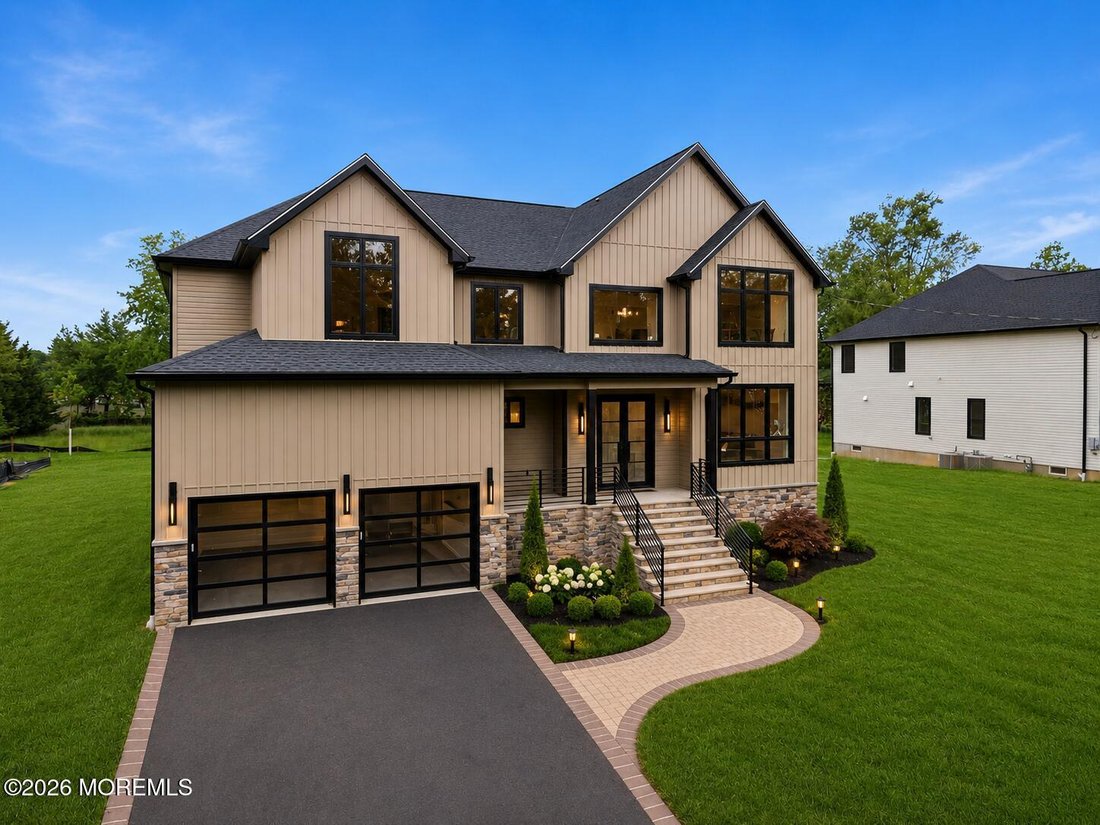 House in Marlboro Township, New Jersey, United States 3 - 18505319