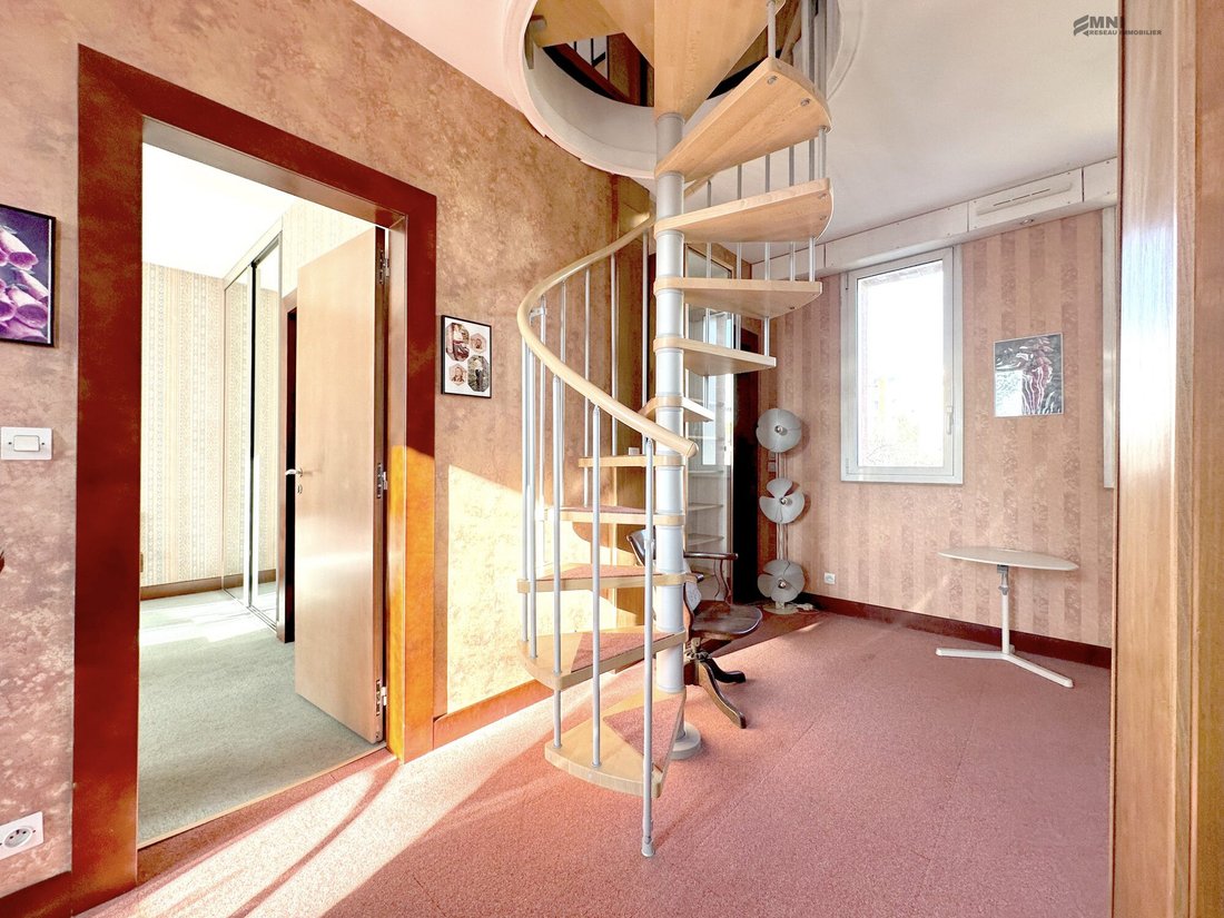 House in Gondoles Nord I, Choisy-le-Roi, France 4 - 17536076
