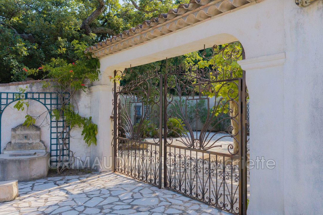 Villa in Le Plan-de-la-Tour, Provence-Alpes-Côte d'Azur, France 5 - 18499822