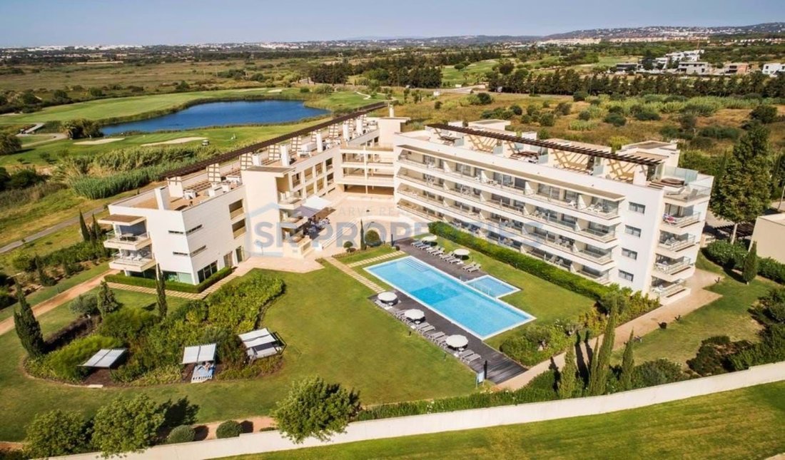 Apartment in Vilamoura, Quarteira, Algarve 1 - 18438151