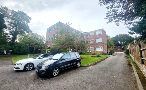 Apartment in Hither Green, Lewisham, England 1