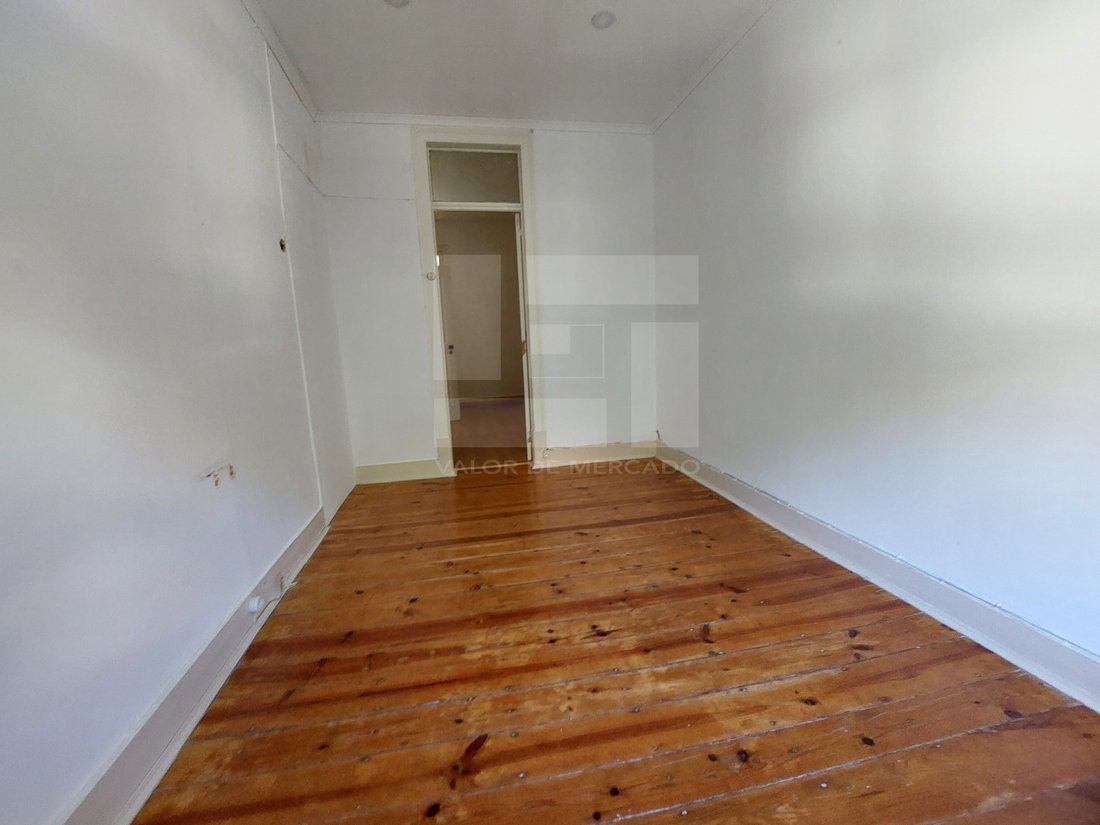 Apartment in Benfica, Lisbon, Portugal 5 - 18500823