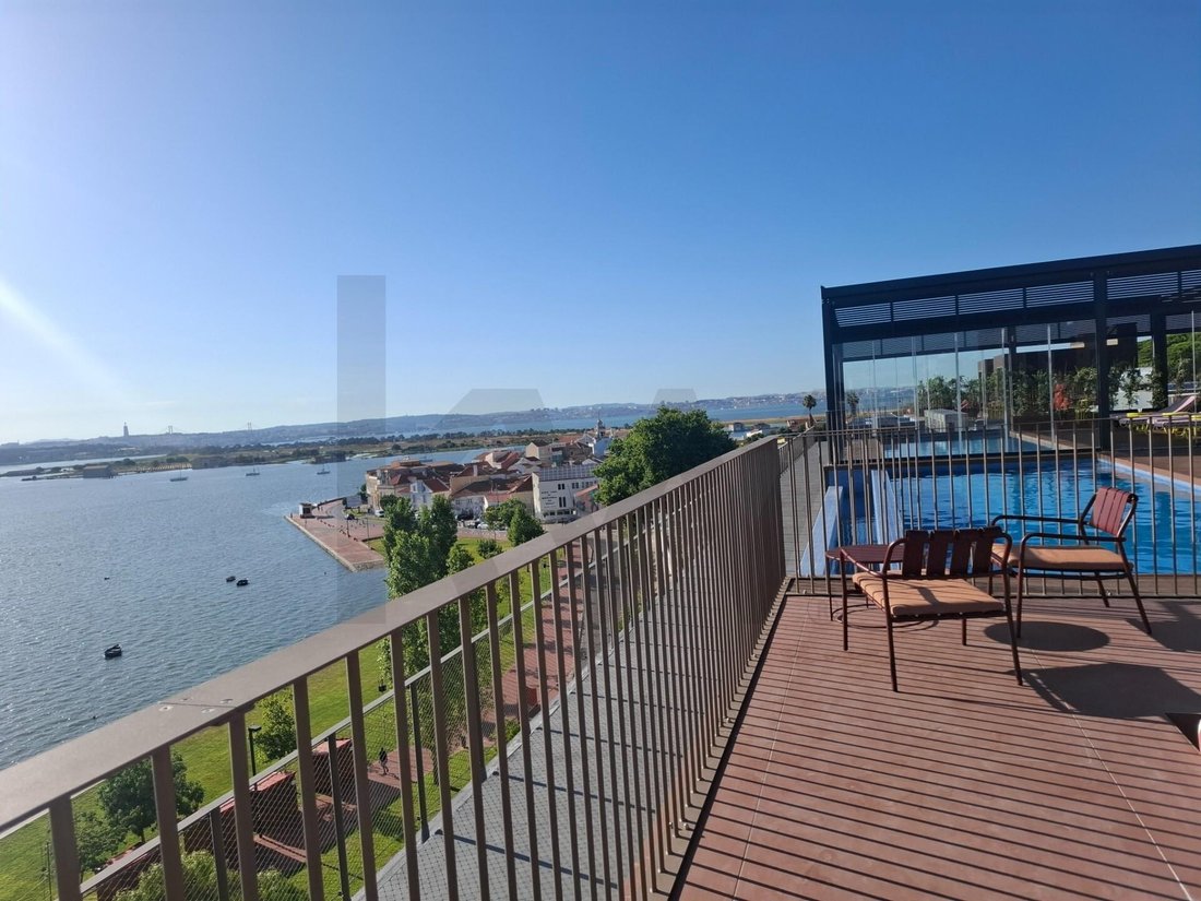 Apartment in Seixal, Arrentela e Aldeia de Paio Pires, Setubal, Portugal 2 - 17252343