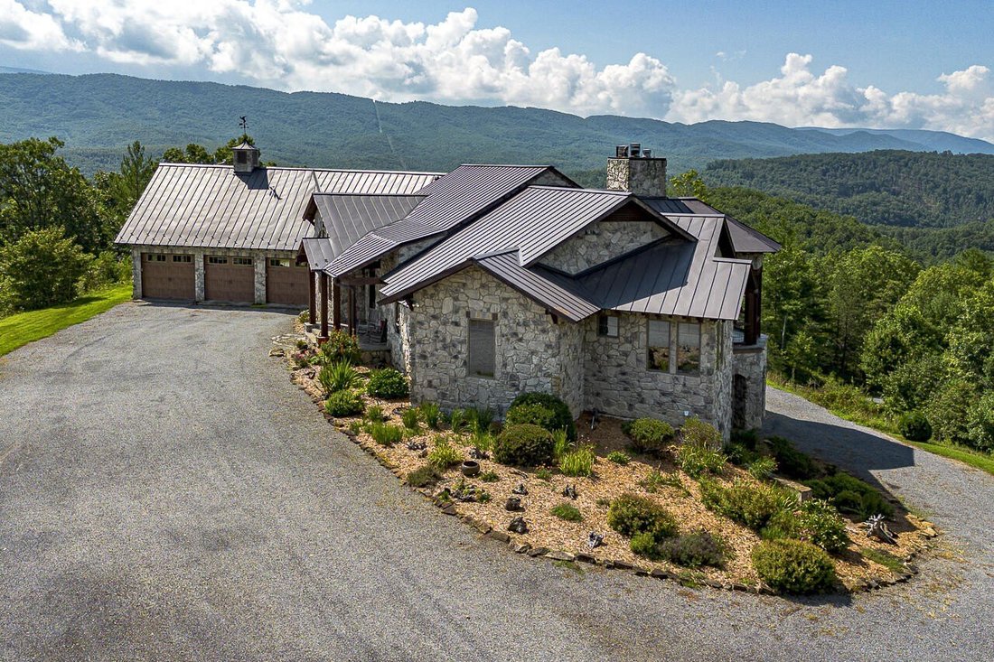 House in Hot Springs, Virginia, United States 4 - 18505498