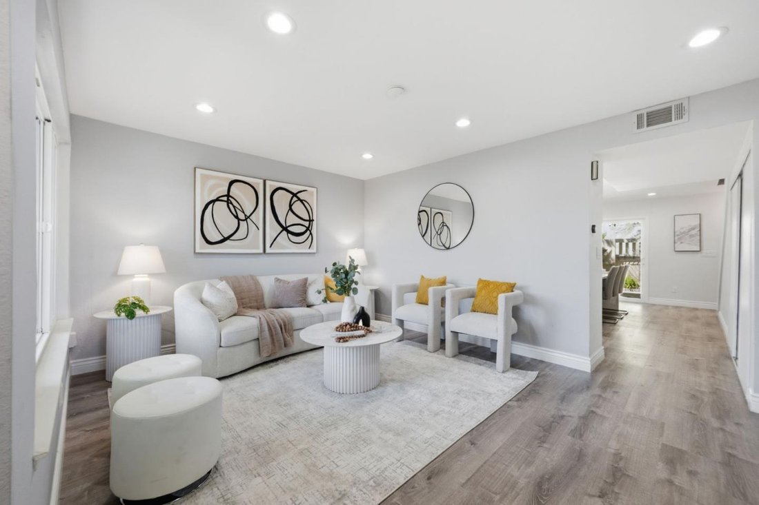 Townhouse in Sunnyvale, California, United States 2 - 18502173