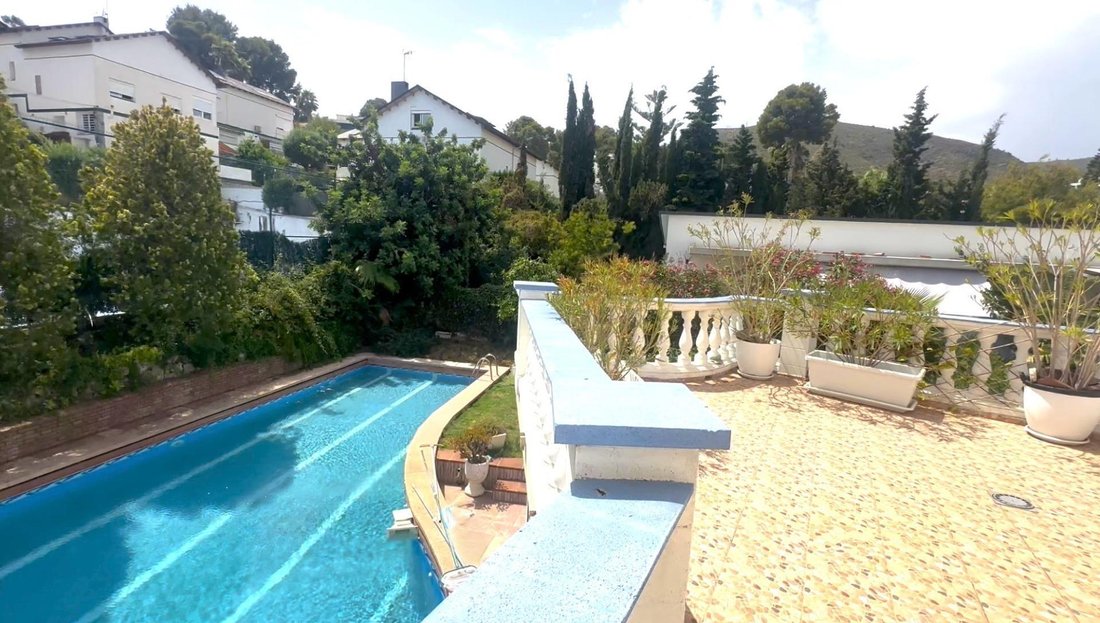 Villa in Castelldefels, Catalonia, Spain 5 - 18504014