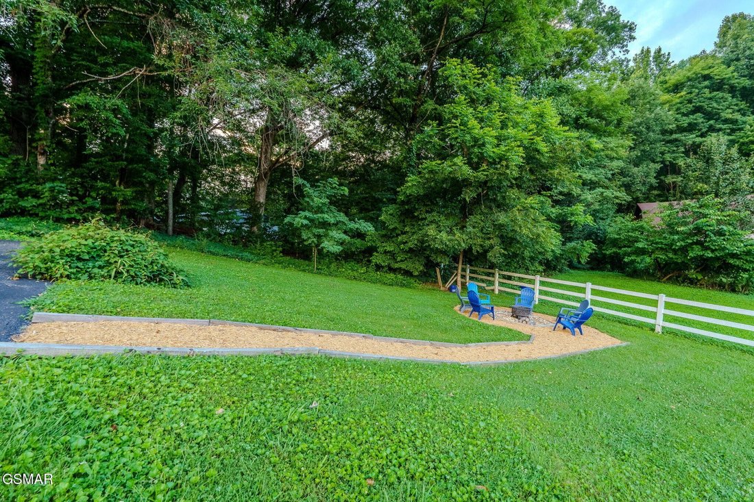 House in Sevierville, Tennessee, United States 3 - 18500328