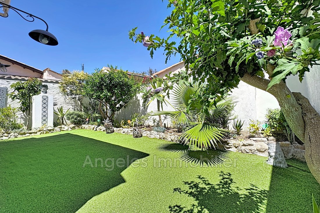 Villa in Centre, Vallauris, France 2 - 18499871