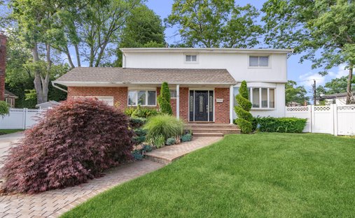 House in Plainview, New York, United States 1