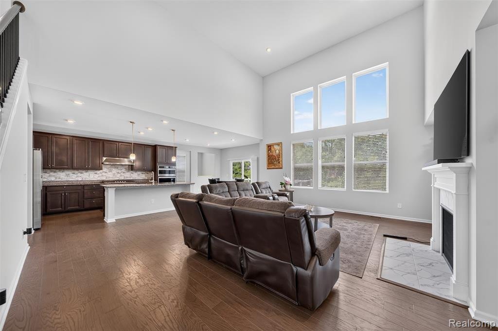 House in Orion charter Township, Michigan, United States 5 - 18499474