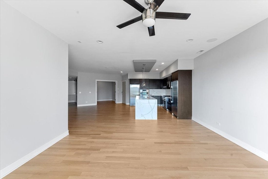 Condo in Chicago, Illinois, United States 4 - 18502797