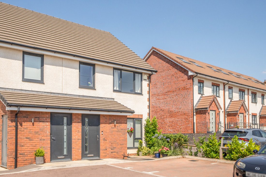 House in Frenchay, England 1 - 18504070