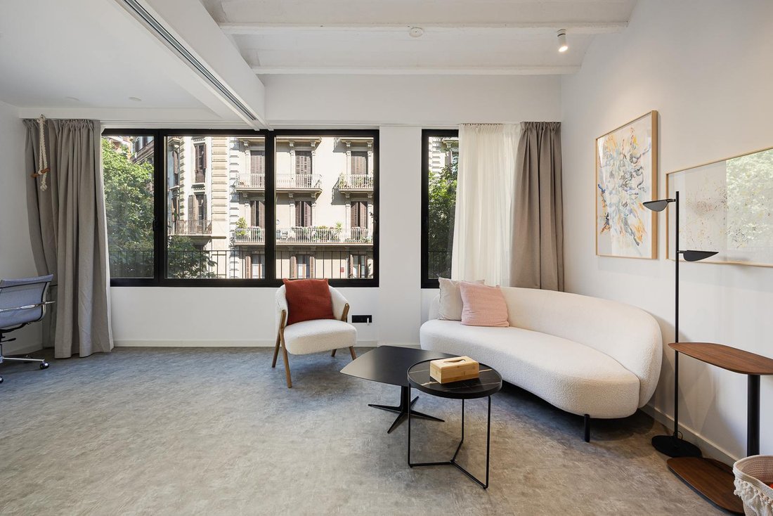 Apartment in Eixample, Barcelona, Spain 3 - 18500015