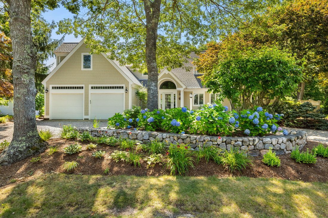 House in Mashpee, Massachusetts, United States 2 - 18500446