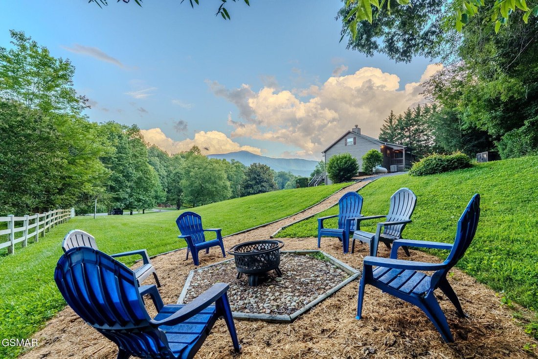 House in Sevierville, Tennessee, United States 4 - 18500328