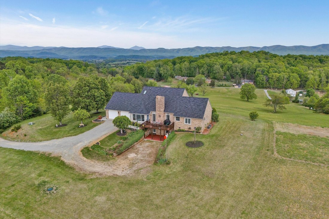 House in Fincastle, Virginia, United States 2 - 18507203