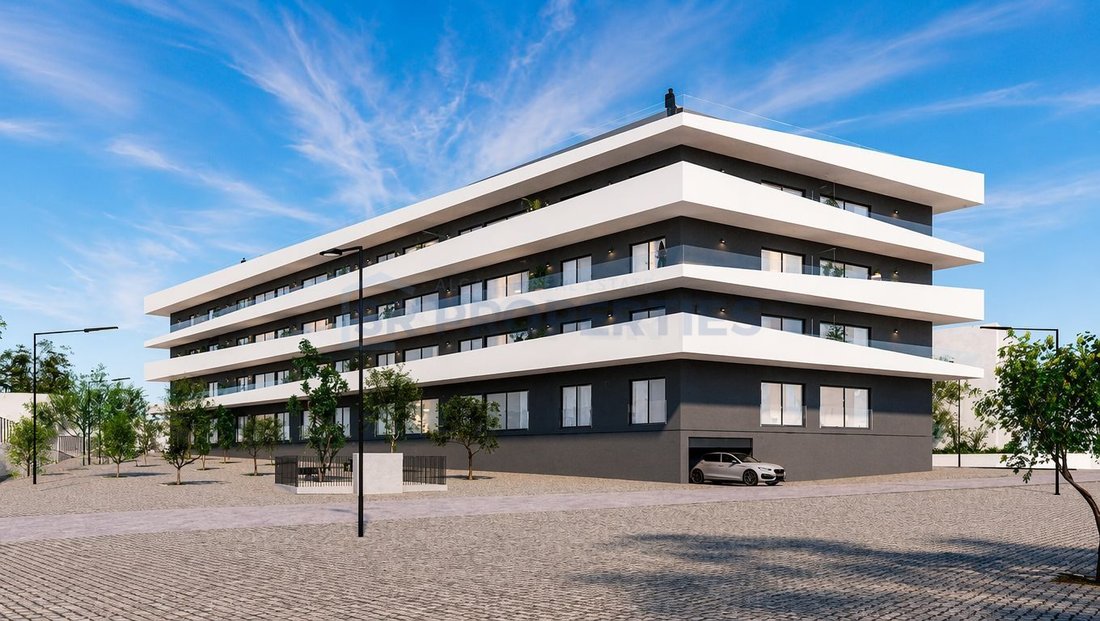 Apartment in Quarteira, Algarve, Portugal 3 - 18446070