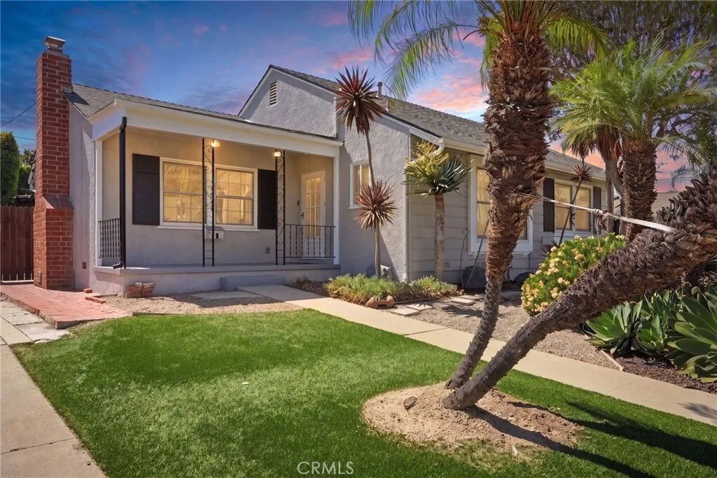 House in Signal Hill, California, United States 3 - 18503037