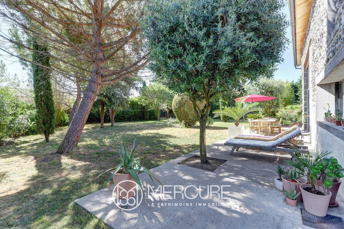 Estate in Malintrat, Auvergne-Rhône-Alpes, France 2 - 15921480