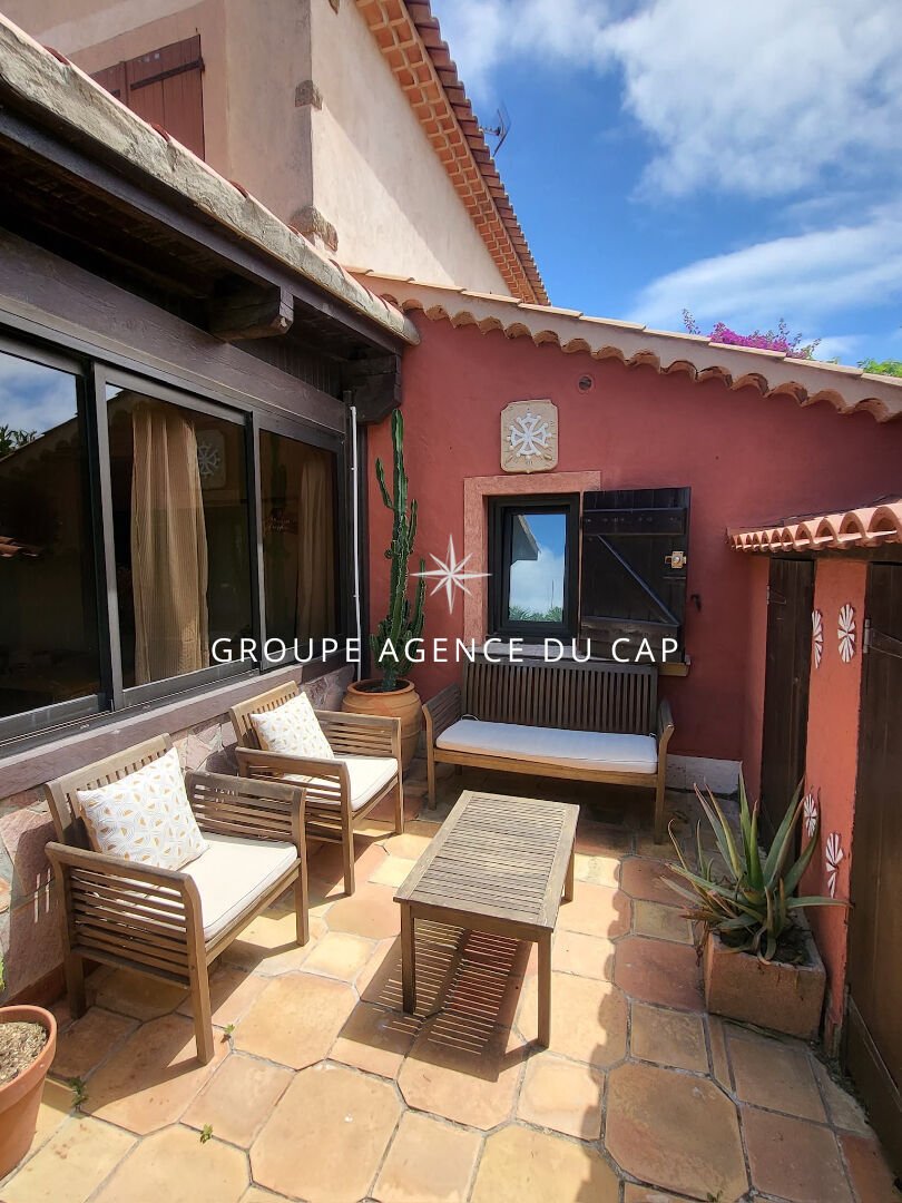 Apartment in Nartelle-Noyer-Bellevue-bd des Sardinaux, Sainte-Maxime, France 2 - 18504228