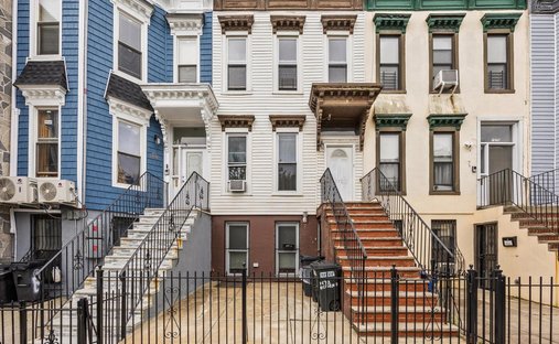 House in New York, New York, United States 1