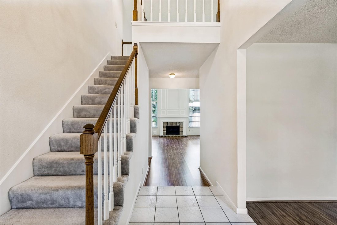House in The Woodlands, Texas, United States 4 - 18500246