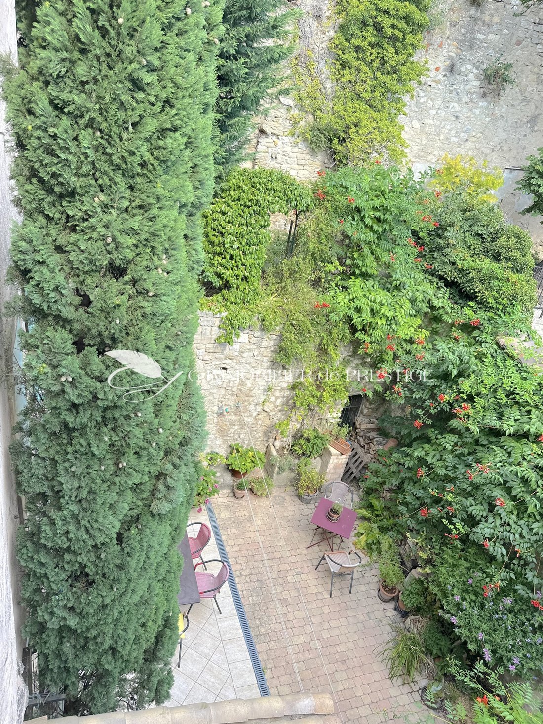Caromb, Provence-Alpes-Côte d'Azur, France 1 - 18503808