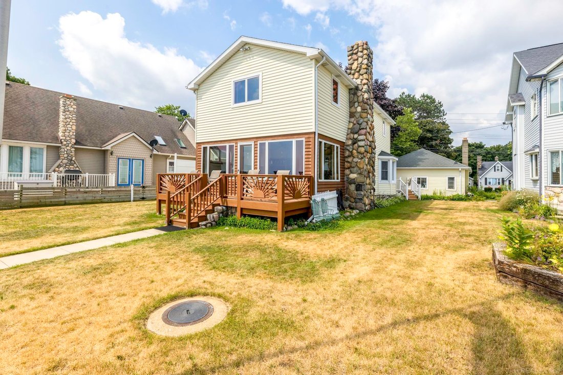 House in Lexington, Michigan, United States 1 - 18499452