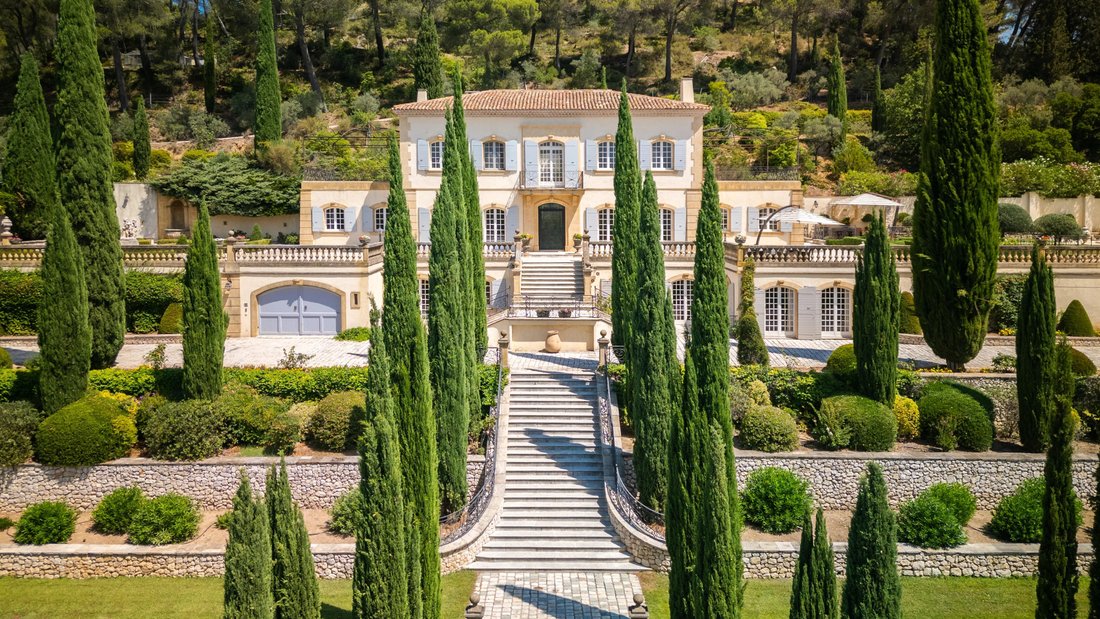 Estate in Le Tholonet, Provence-Alpes-Côte d'Azur, France 2 - 18502105