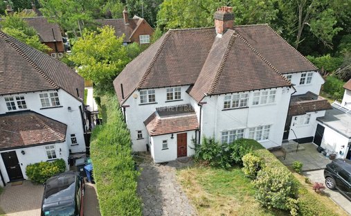 House in Temple Fortune, Barnet, England 1