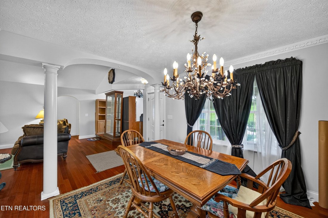 House in Sevierville, Tennessee, United States 3 - 18500115