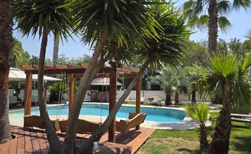 Estate in Nord RN, Puget-sur-Argens, France 1