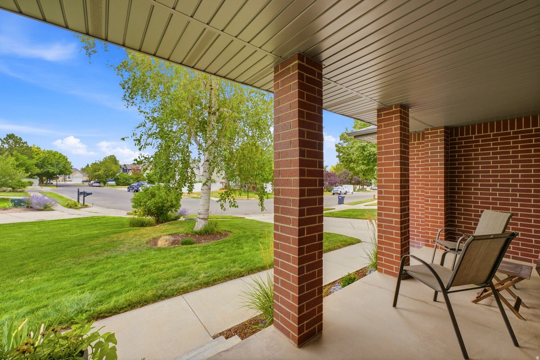 House in Sandy, Utah, United States 3 - 18502223