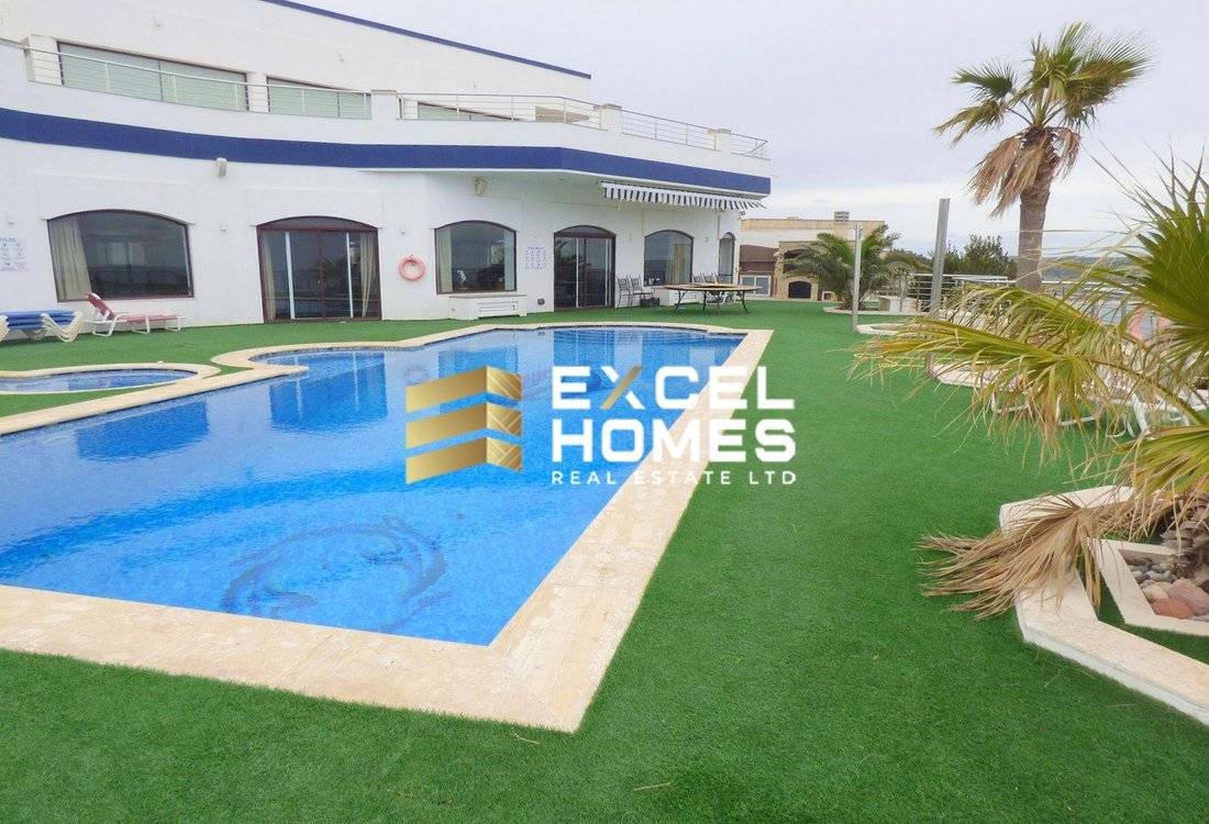 Villa in Mellieha, Malta 4 - 15841206
