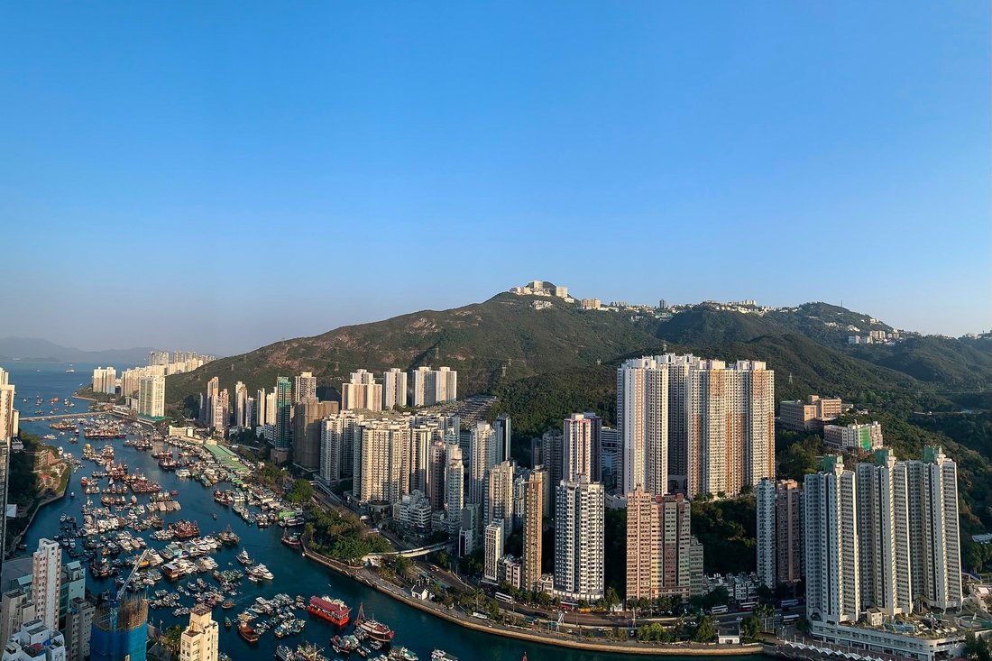 Apartment in Ap Lei Chau, Hong Kong 1 - 18411782