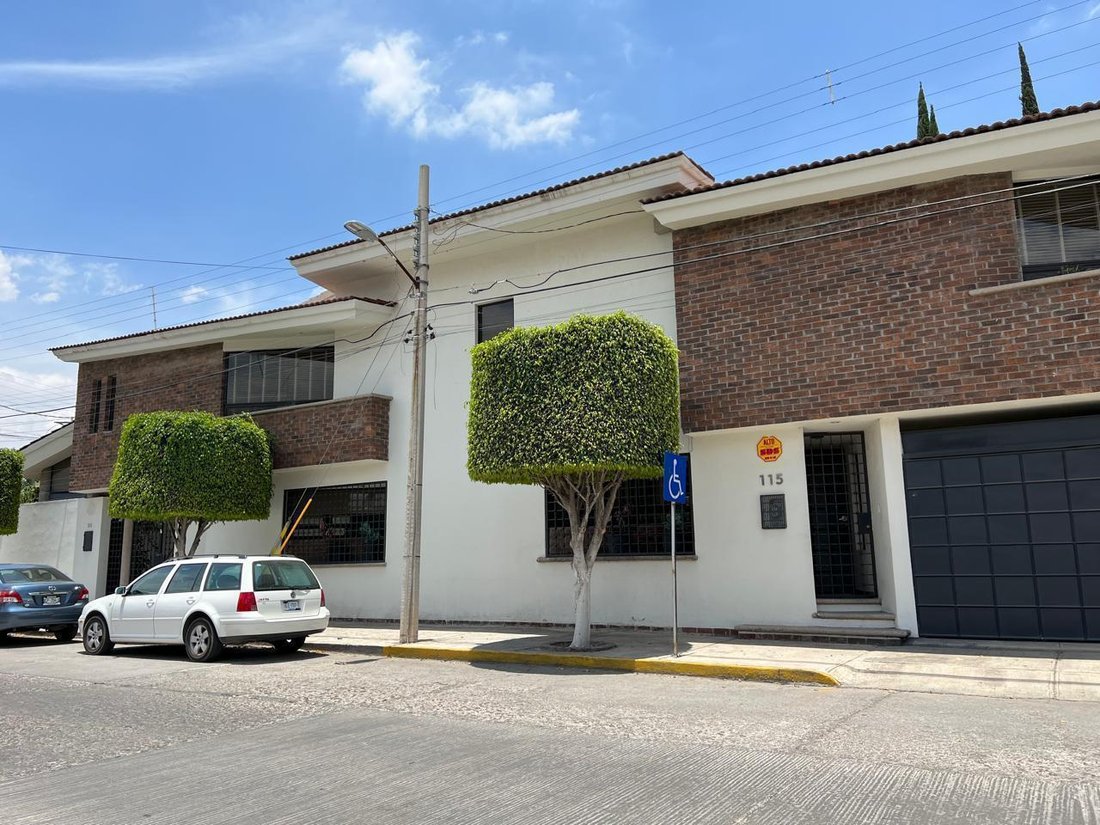 House in San Luis Potosí, San Luis Potosi, Mexico 2 - 18500637