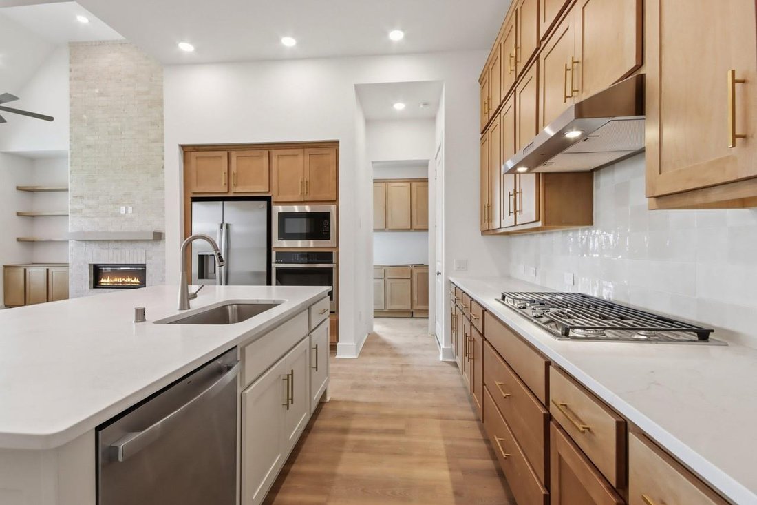 House in Conroe, Texas, United States 3 - 17209650