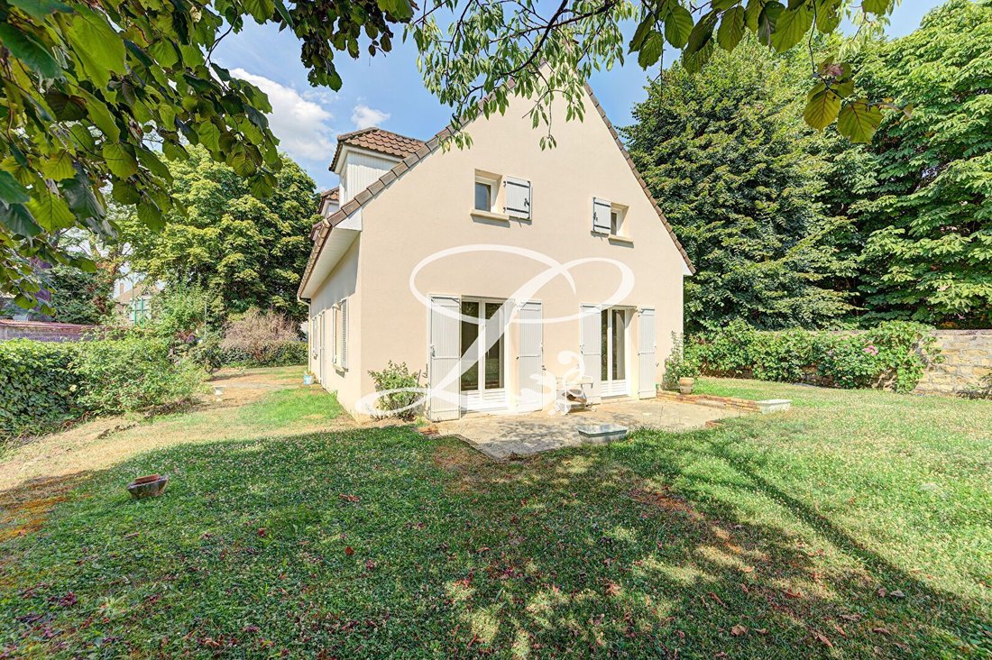 House in Napoleon, Maisons-Laffitte, France 1 - 18502859
