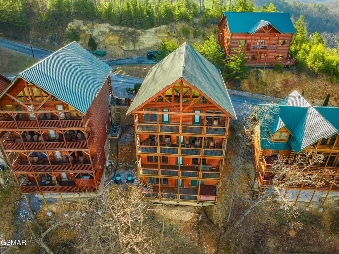 House in Sevierville, Tennessee, United States 2 - 18499979