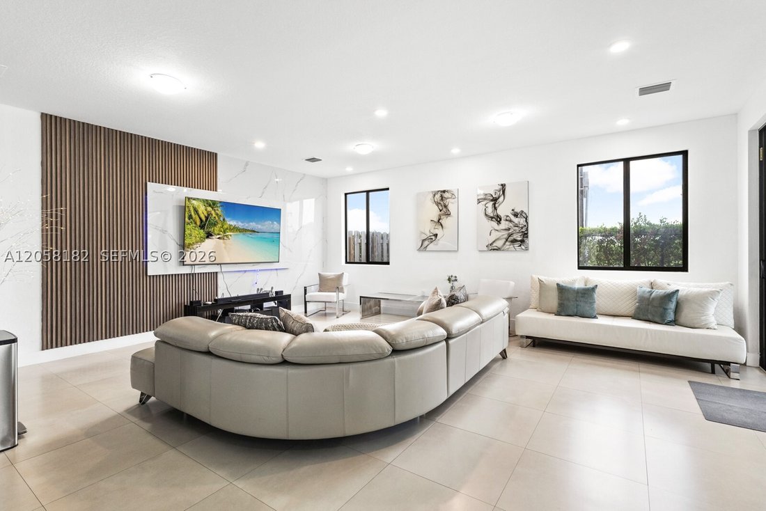 House in Miami, Florida, United States 5 - 18503082