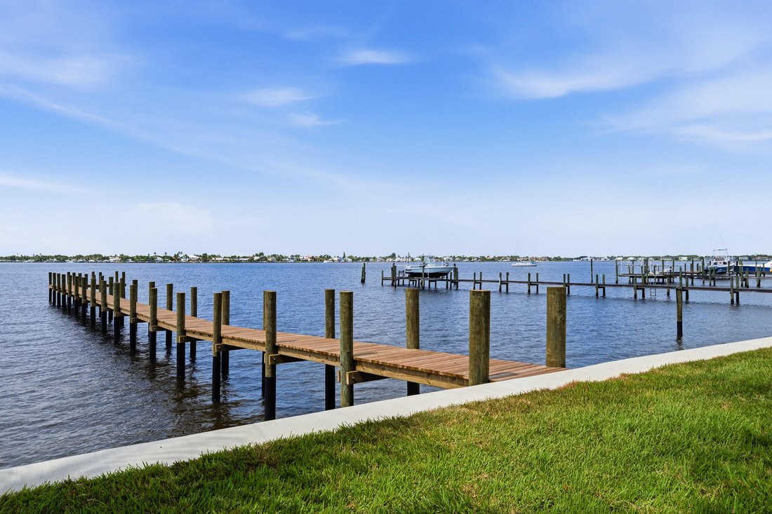 House in Stuart, Florida, United States 3 - 18490277