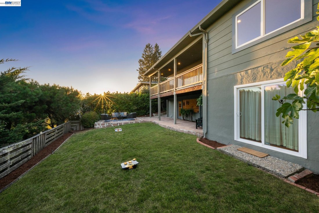 House in Oakland, California, United States 4 - 18502154