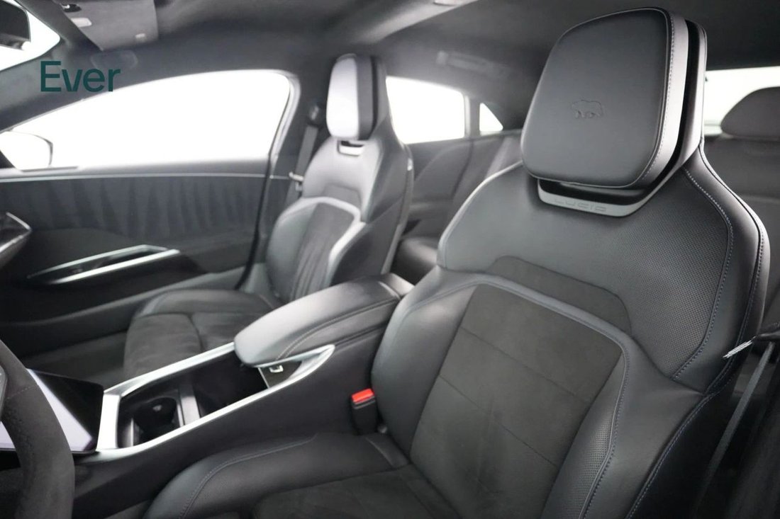 Sedan in San Francisco, CA, United States 4 - 18287133