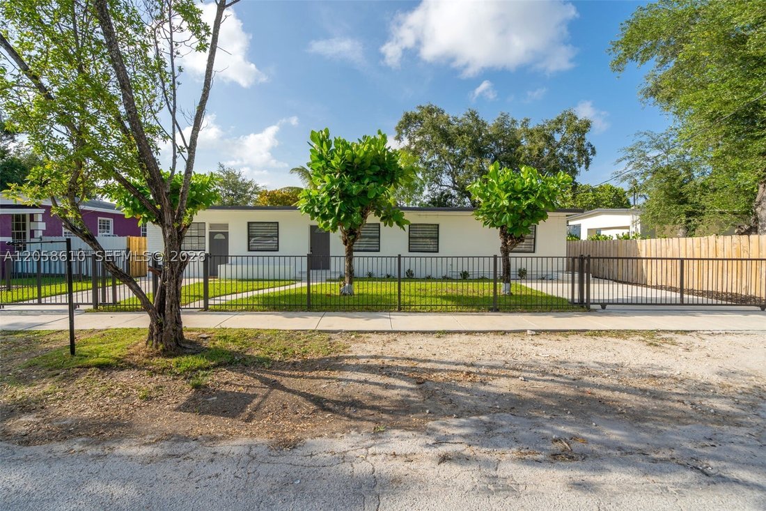 House in Miami, Florida, United States 1 - 18503109
